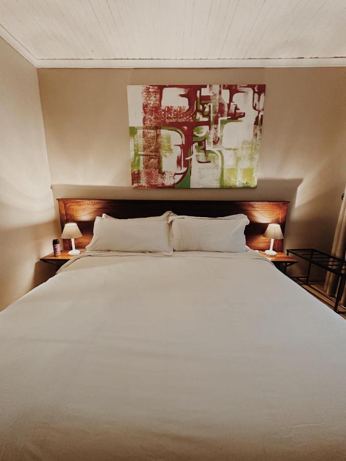 Malcolm Lodge Harare Buitenkant foto