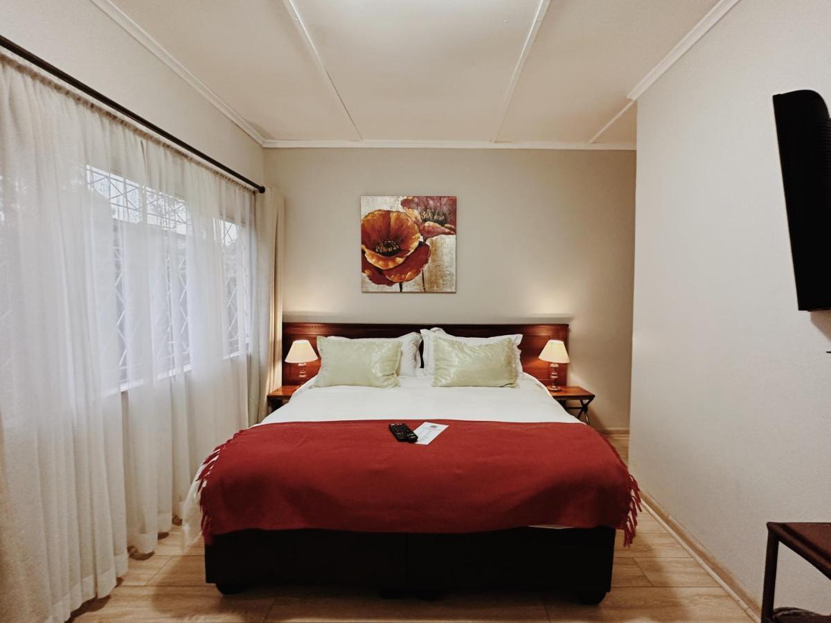 Malcolm Lodge Harare Buitenkant foto